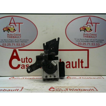 Bloc ABS (freins anti-blocage) RENAULT TWINGO II PHASE 1 d’occasion
