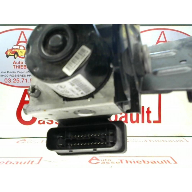 Bloc ABS (freins anti-blocage) RENAULT TWINGO II PHASE 1 d’occasion