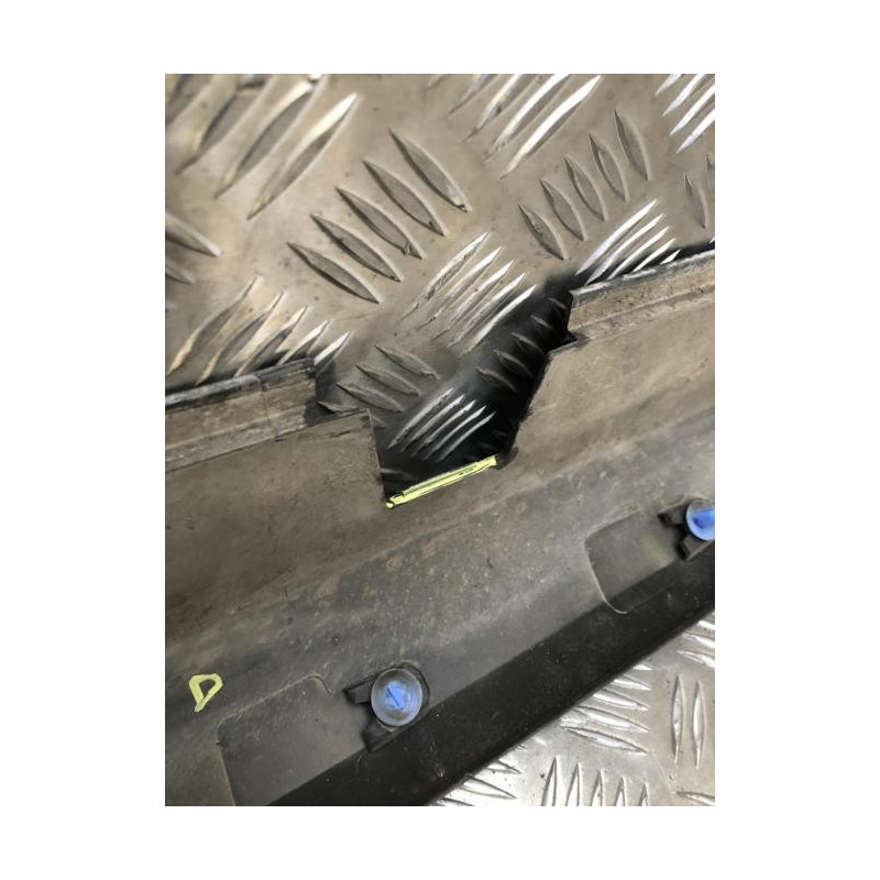 Bas de caisse droit CITROEN C3 3 PHASE 2 d’occasion