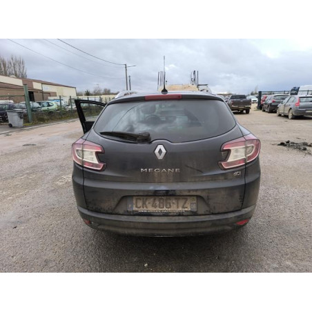 Pare choc arriere RENAULT MEGANE 3 PHASE 1 BREAK d’occasion