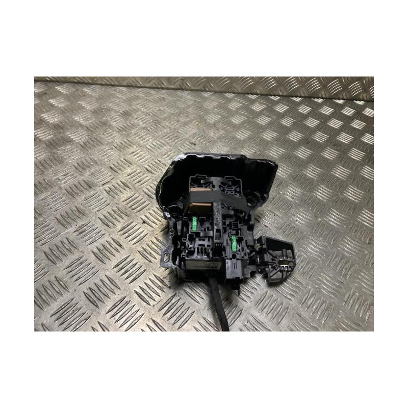 Porte fusible PEUGEOT 2008 2 d’occasion