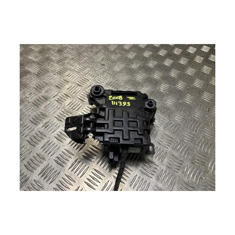 Porte fusible PEUGEOT 2008 2 d’occasion