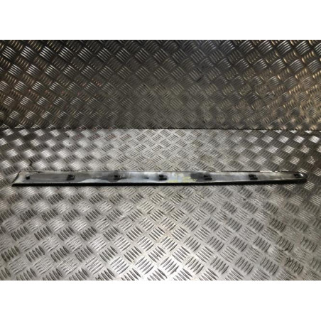 Baguette de porte avant droite PEUGEOT 206+ d’occasion