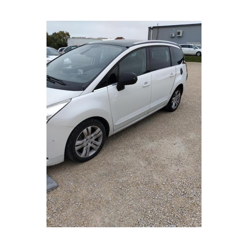 Ceinture arriere droite troisieme ligne PEUGEOT 5008 1 PHASE 1 d’occasion