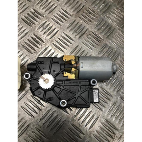 Moteur toit ouvrant PEUGEOT 5008 1 PHASE 1 d’occasion