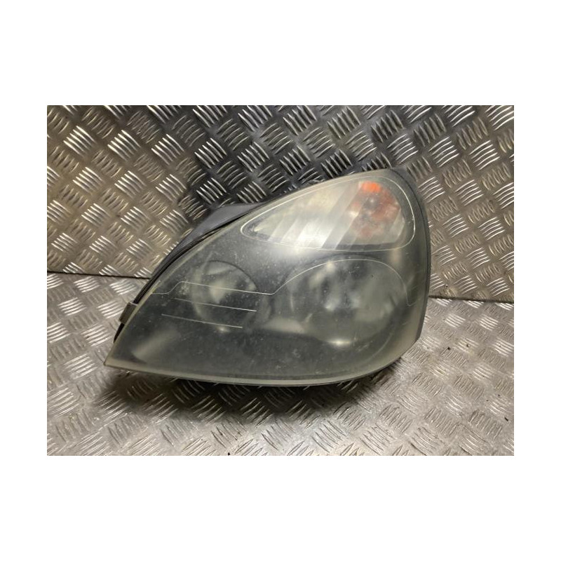 Optique avant principal droit (feux)(phare) RENAULT CLIO 2 PHASE 2 d’occasion
