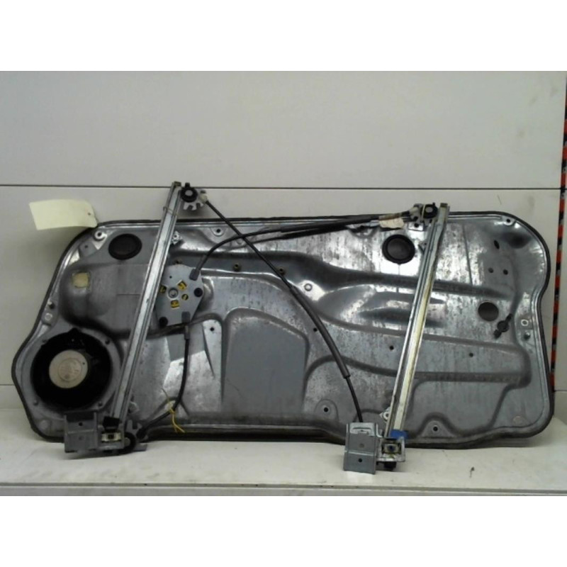 Leve vitre electrique avant gauche VOLKSWAGEN GOLF 4 d’occasion