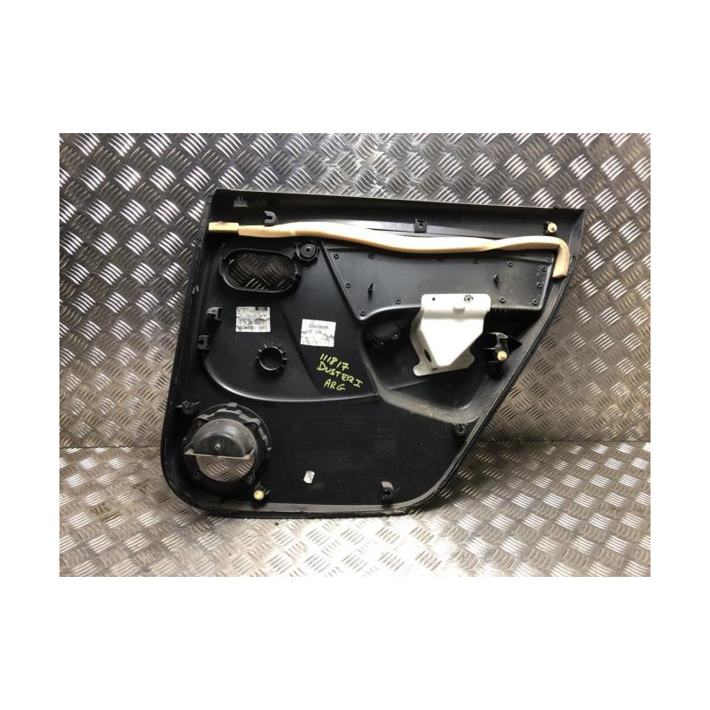Panneau de porte arriere gauche DACIA DUSTER 1 PHASE 2 d’occasion