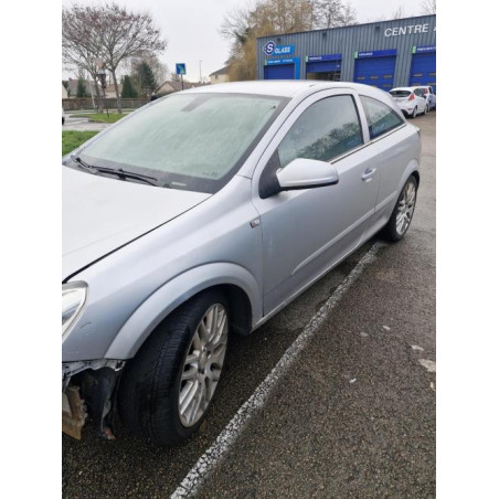 Cache moteur  OPEL ASTRA H GTC PHASE 1 d’occasion