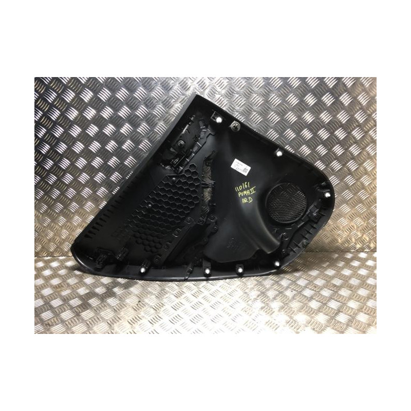 Panneau de porte arriere droit FORD PUMA 2 d’occasion