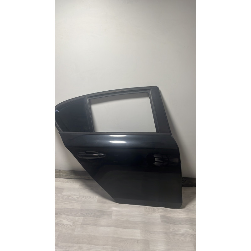 Porte arriere droit BMW SERIE 1 E87 PHASE 1 d’occasion