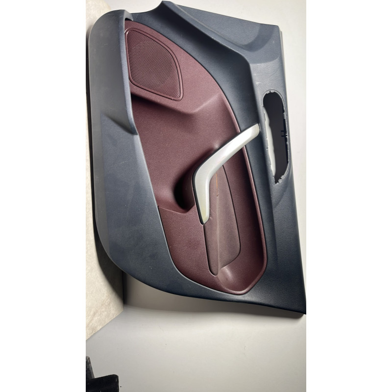 Panneau de porte avant droit FORD FIESTA 6 PHASE 1 d’occasion