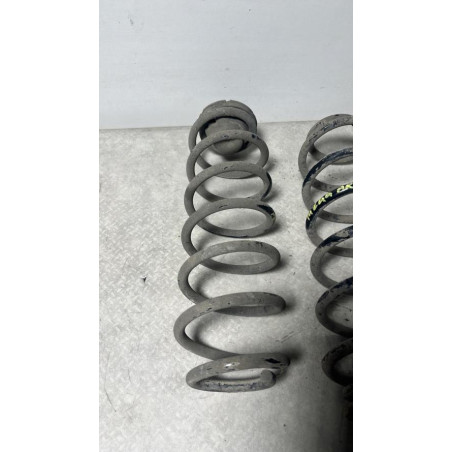 Ressort de suspension arriere VOLKSWAGEN POLO 4 PHASE 2 d’occasion