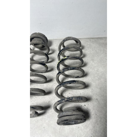 Ressort de suspension arriere VOLKSWAGEN POLO 4 PHASE 2 d’occasion