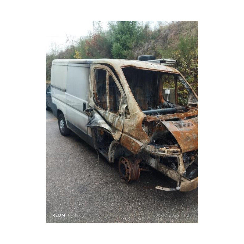 Baguette d'aile arrière gauche FIAT DUCATO 3 PHASE 1 d’occasion