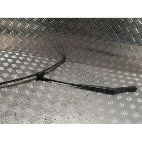 Bras essuie glace avant VOLKSWAGEN GOLF 5 d’occasion