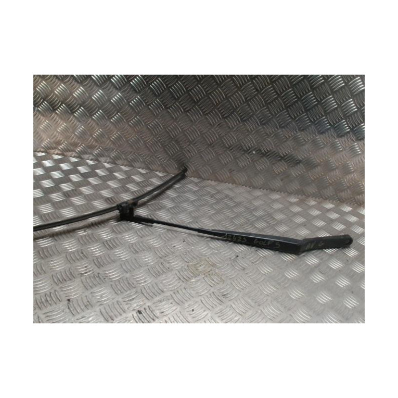 Bras essuie glace avant VOLKSWAGEN GOLF 5 d’occasion