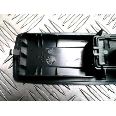 Interrupteur de leve vitre avant droit RENAULT MEGANE 3 PHASE 1 COUPE d’occasion