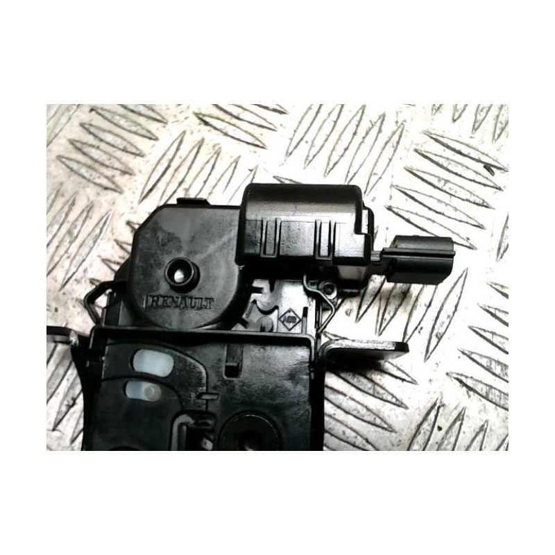Serrure de coffre RENAULT CLIO 4 PHASE 1 d’occasion