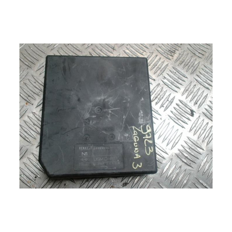 Porte fusible RENAULT LAGUNA 3 PHASE 1 d’occasion