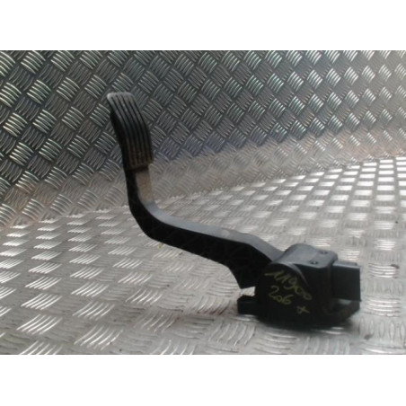 Potentiometre de pedale de gaz d'accelerateur PEUGEOT 206+ d’occasion