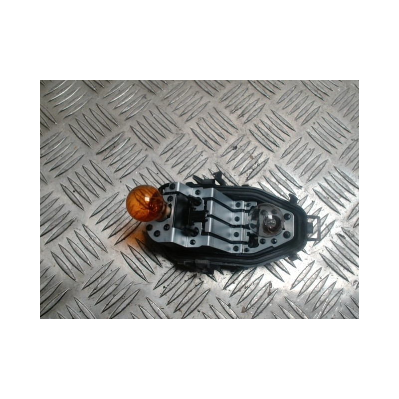 Platine feu arriere droit RENAULT CLIO 4 PHASE 1 d’occasion