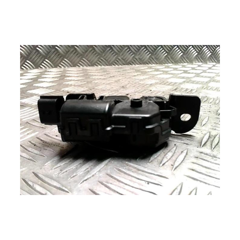 Serrure de coffre RENAULT MEGANE 3 PHASE 1 COUPE d’occasion