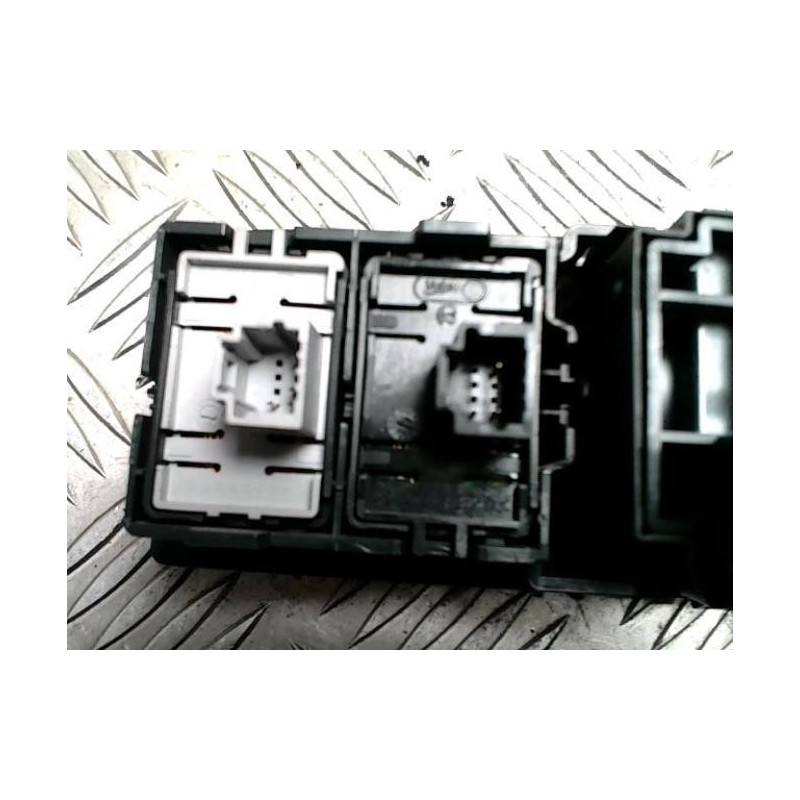 Commande de reglage hauteur de phare RENAULT MEGANE 3 PHASE 1 COUPE d’occasion