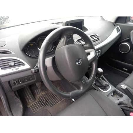 Anti brouillard arriere droit RENAULT MEGANE 3 PHASE 1 COUPE d’occasion
