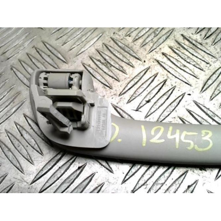 Poignee de maintien avant droit RENAULT CLIO 4 PHASE 1 d’occasion