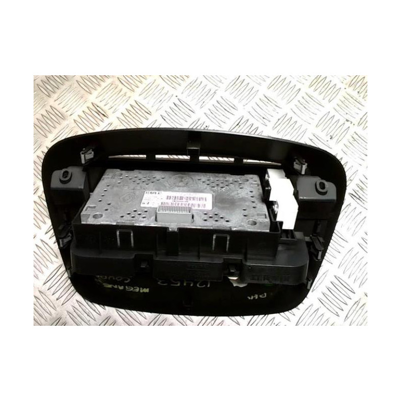 Ecran GPS RENAULT MEGANE 3 PHASE 1 COUPE d’occasion