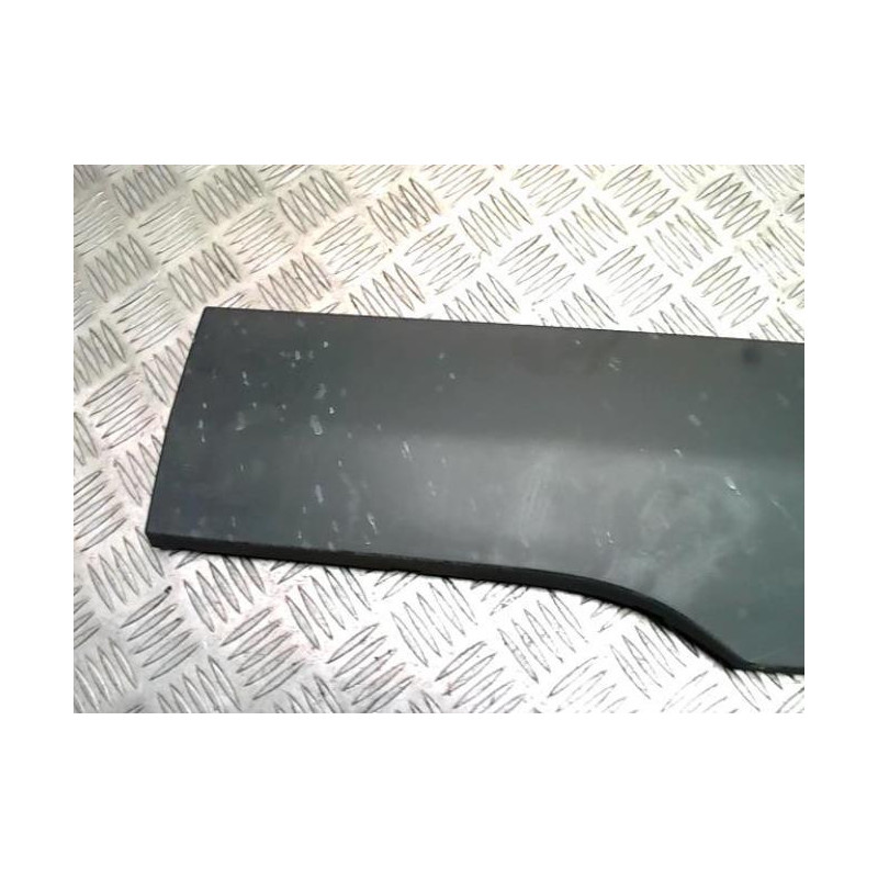 Baguette de porte arriere gauche  FORD TRANSIT CONNECT 2 PHASE 1 d’occasion