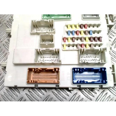 Porte fusible FORD TRANSIT CONNECT 2 PHASE 1 d’occasion