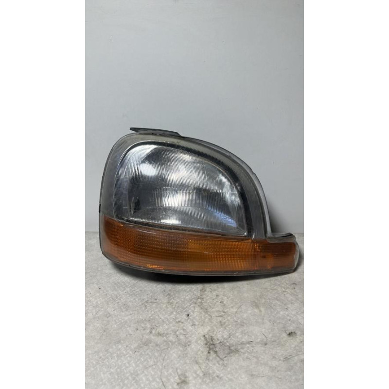 Optique avant principal droit (feux)(phare) RENAULT KANGOO 1 PHASE 1 d’occasion