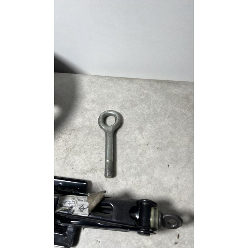 Cric (Ensemble depannage) FIAT  d’occasion