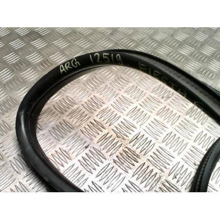 Joint de porte arriere gauche FORD FIESTA 6 PHASE 1 d’occasion