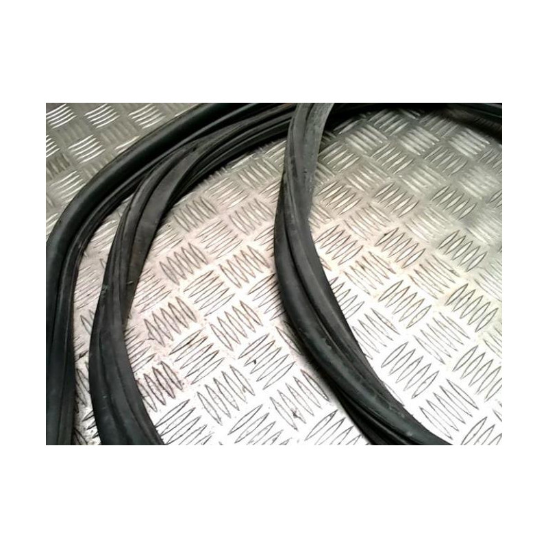 Joint de coffre FORD TRANSIT CONNECT 2 PHASE 1 d’occasion