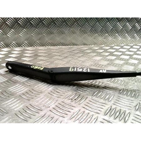 Bras essuie glace avant FORD FIESTA 6 PHASE 1 d’occasion