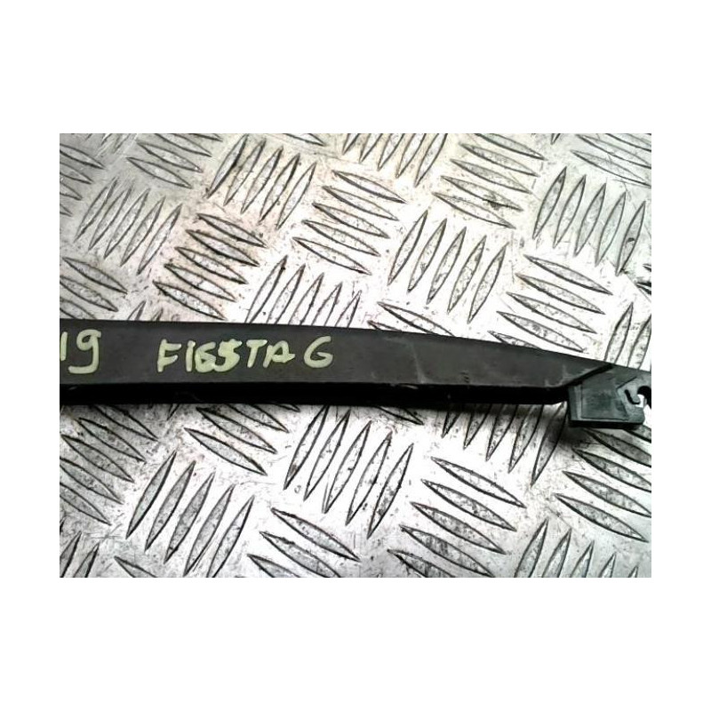 Bras essuie glace arriere FORD FIESTA 6 PHASE 1 d’occasion