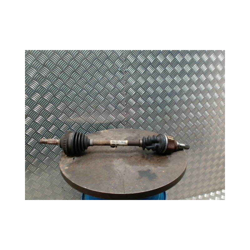 Cardan gauche (transmission) PEUGEOT 206+ d’occasion