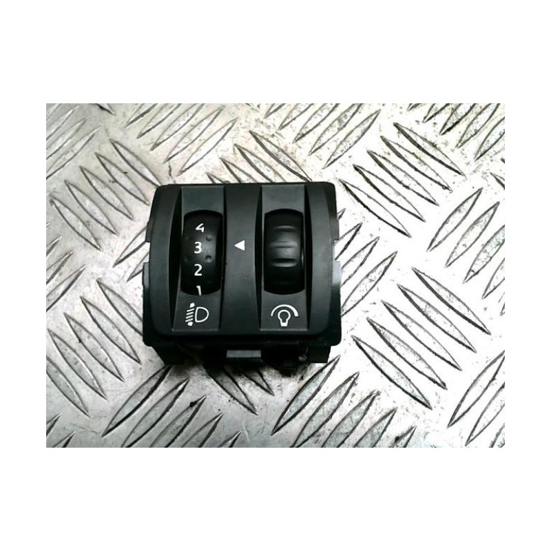 Commande de reglage hauteur de phare RENAULT CLIO 4 PHASE 1 d’occasion