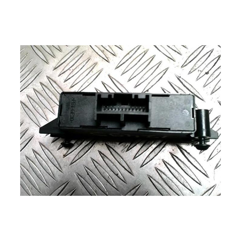 Boitier d'aide au stationnement RENAULT CLIO 4 PHASE 1 d’occasion