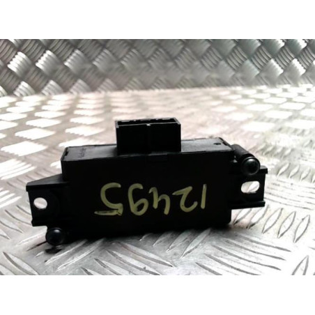 Boitier d'aide au stationnement RENAULT CLIO 4 PHASE 1 d’occasion