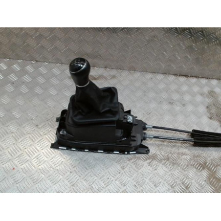 Levier de vitesses VOLKSWAGEN POLO 6 PHASE 1 d’occasion