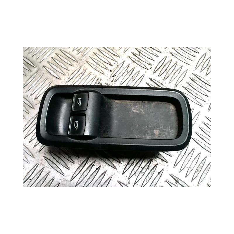Interrupteur de leve vitre avant gauche FORD FIESTA 6 PHASE 1 d’occasion