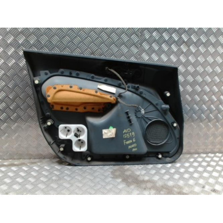 Panneau de porte avant droit FORD FIESTA 6 PHASE 1 d’occasion