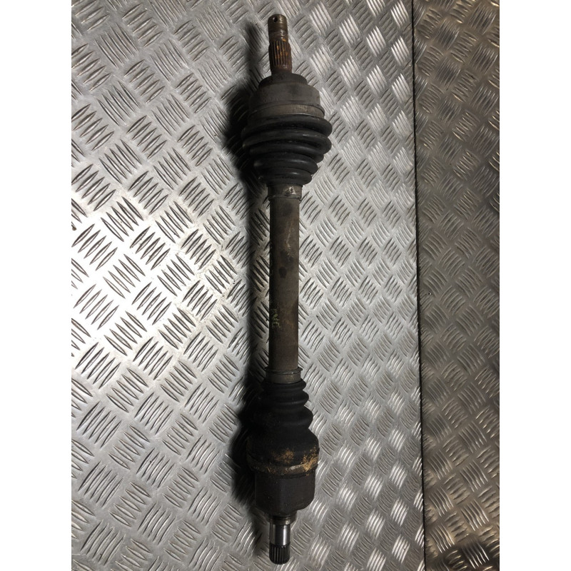 Cardan gauche (transmission) PEUGEOT 3008 1 PHASE 1 d’occasion
