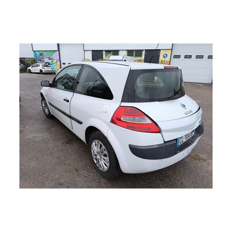 Feu arriere stop central RENAULT MEGANE 2 PHASE 2 d’occasion