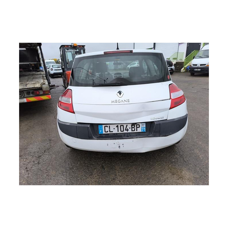 Feu arriere stop central RENAULT MEGANE 2 PHASE 2 d’occasion