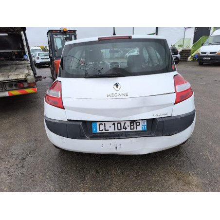 Feu arriere stop central RENAULT MEGANE 2 PHASE 2 d’occasion